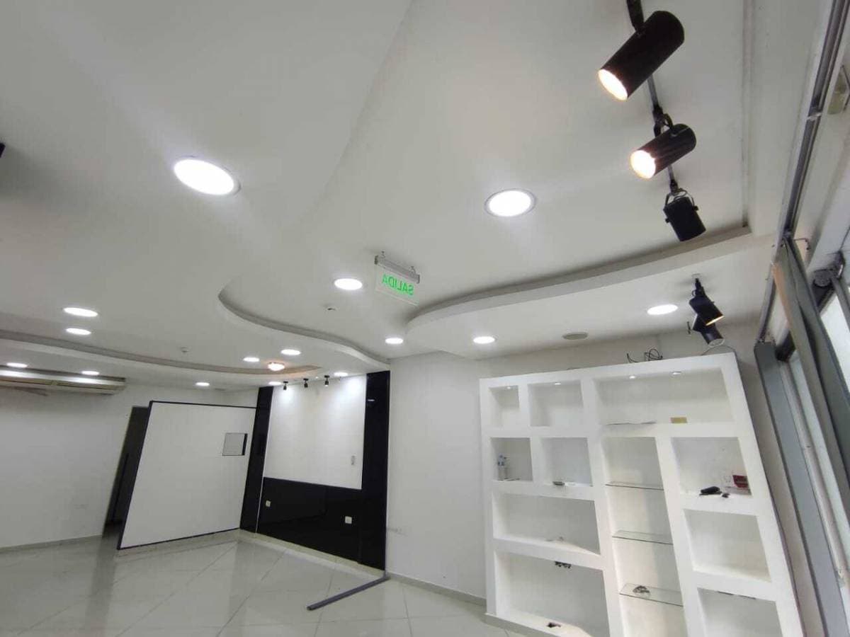 ALQUILO SALON COMERCIAL – 3