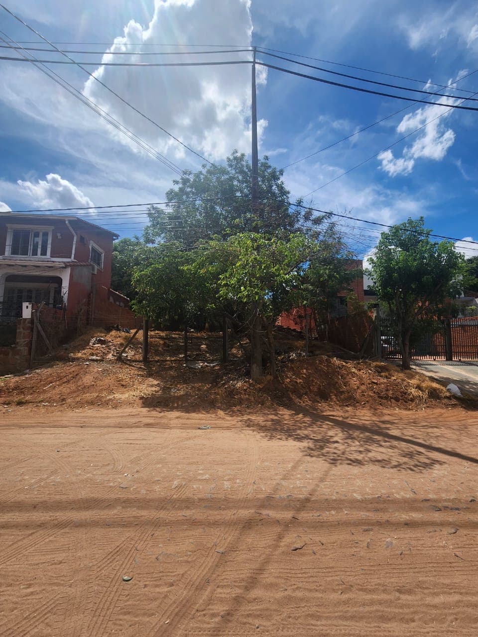 Terreno Zona Diario Nación - Fdo. De La Mora