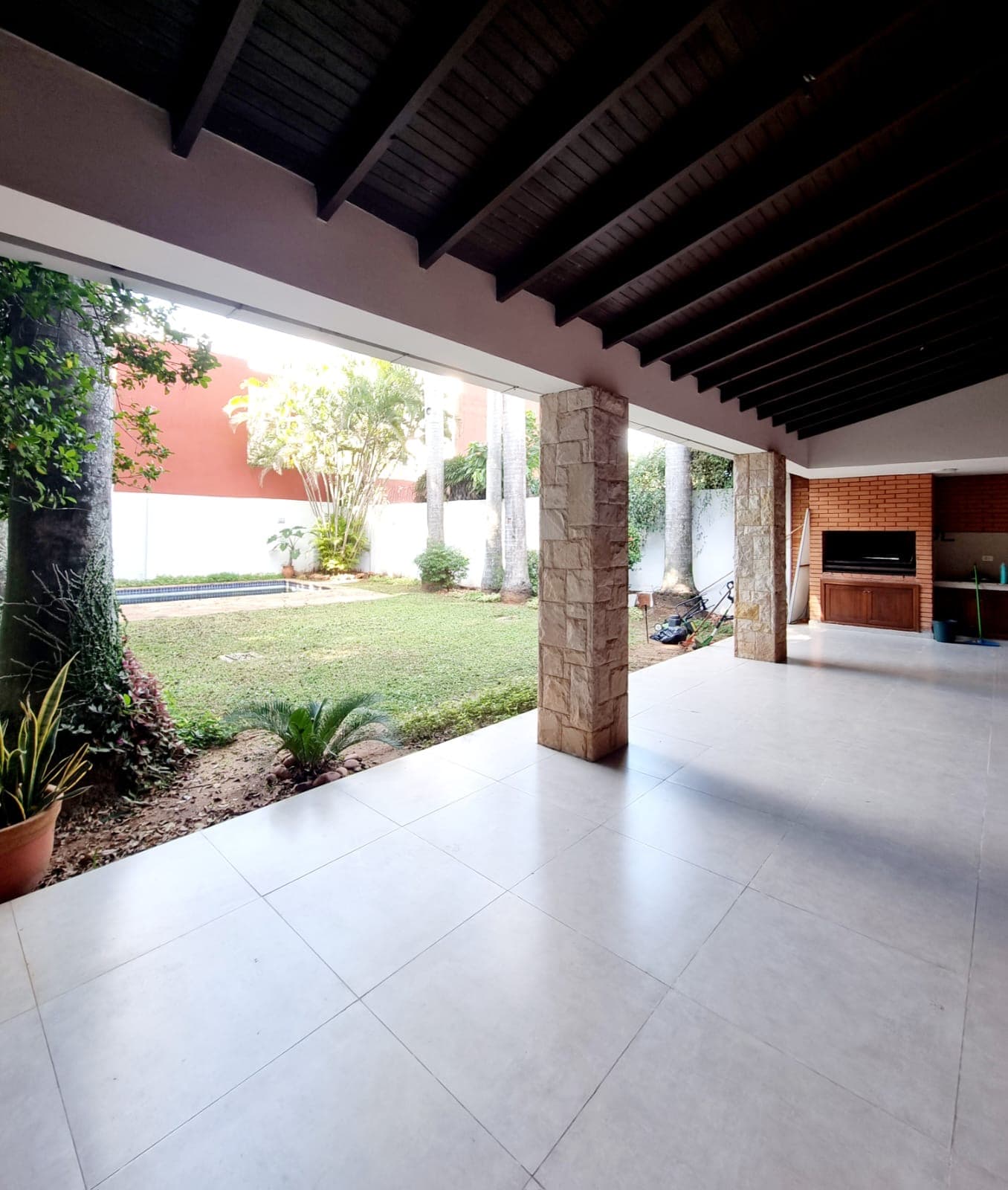 ALQUILO HERMOSA RESIDENCIA DE 4 SUTES EN CARMELITAS . ZONA ASA – 2