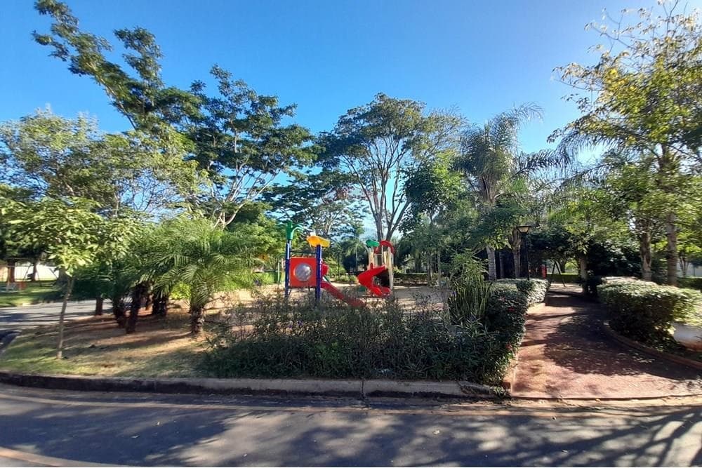 Viví o invertí en ARAPOTY – zona estratégica – 3