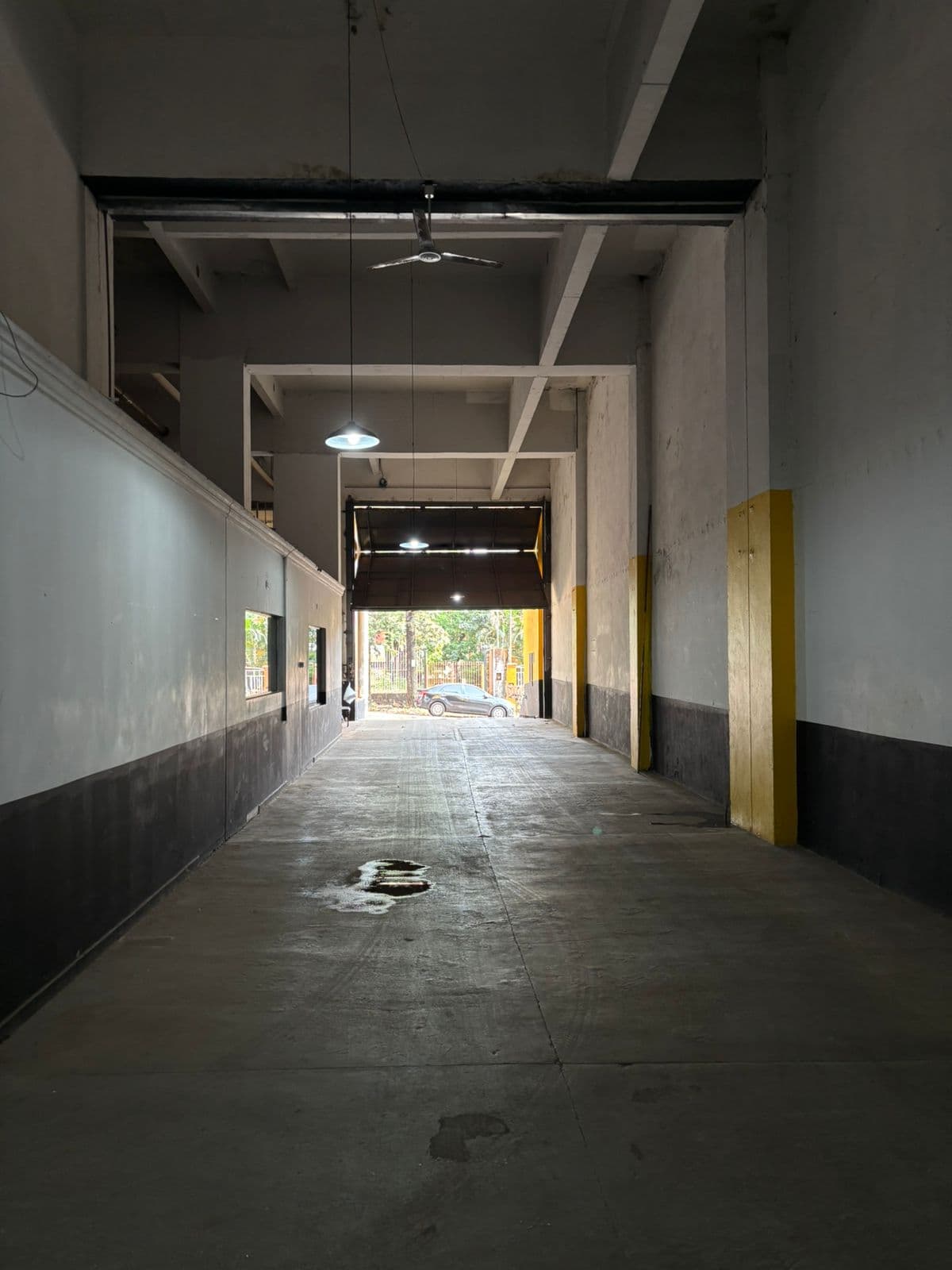 DEPOISTO DE 1.00M2 CON OFICINAS EN ALQUILER – 2