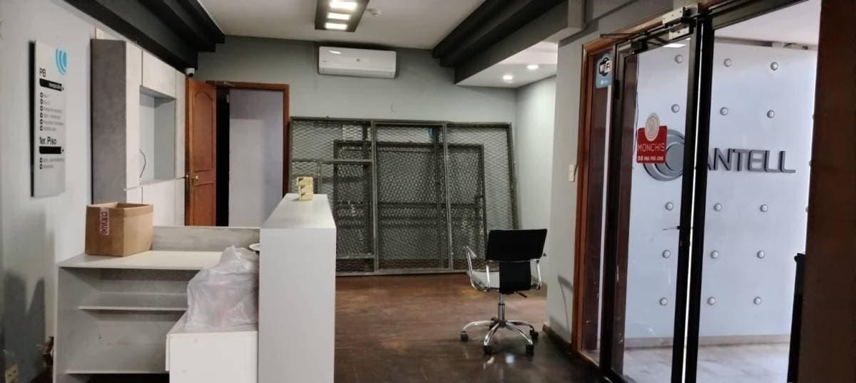 AMPLIA CASA PARA OFICINA EN ALQUILER – 3