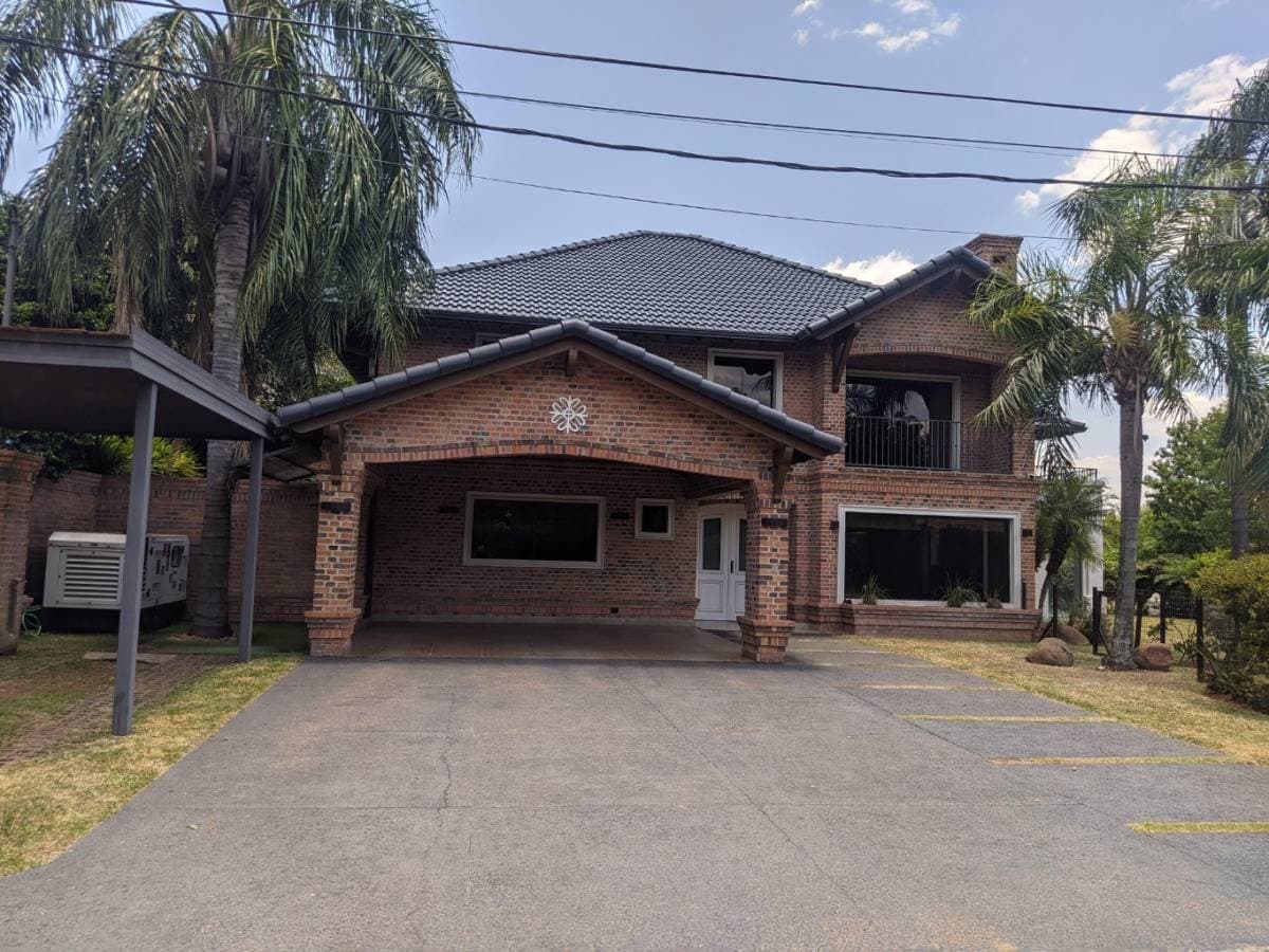 Exclusiva Residencia en Alquiler – Barrio Cerrado Montesol – 2