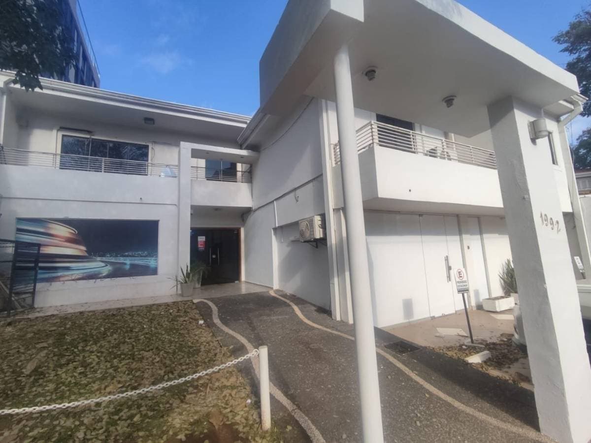 ALQUILO CASA PARA OFICINA ZONA SHOPPING DEL SOL