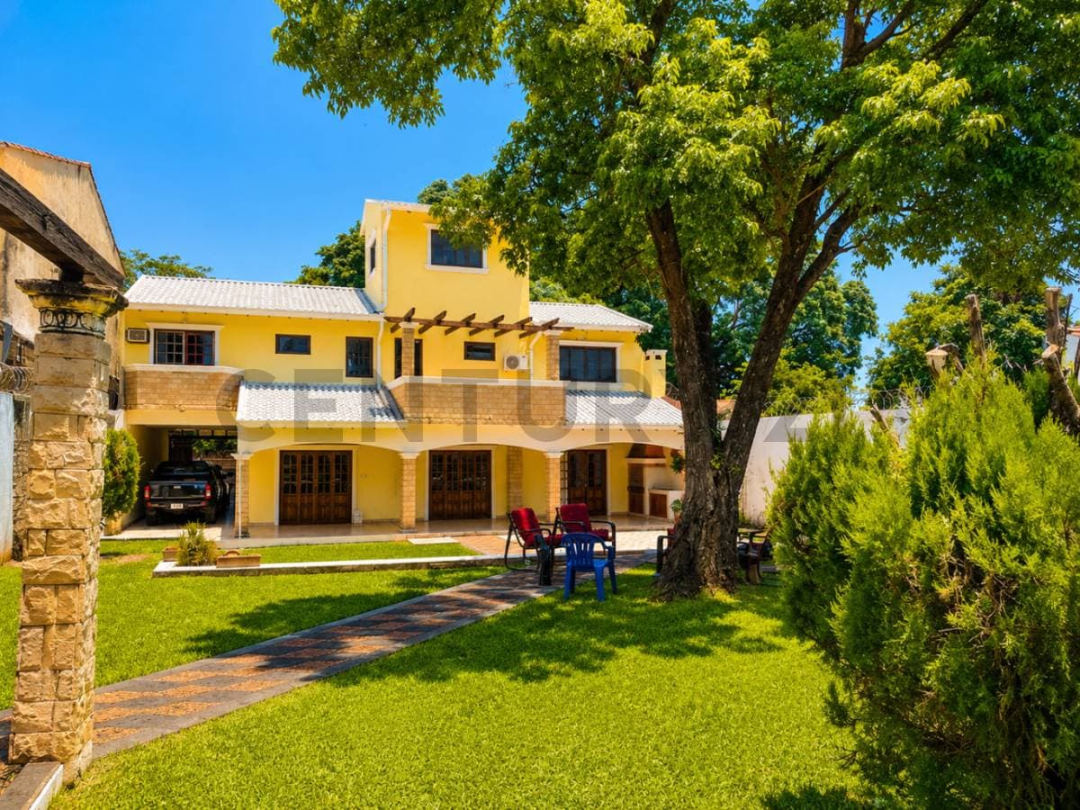 Vendo Amplia Casa en Fernando de la Mora – 2