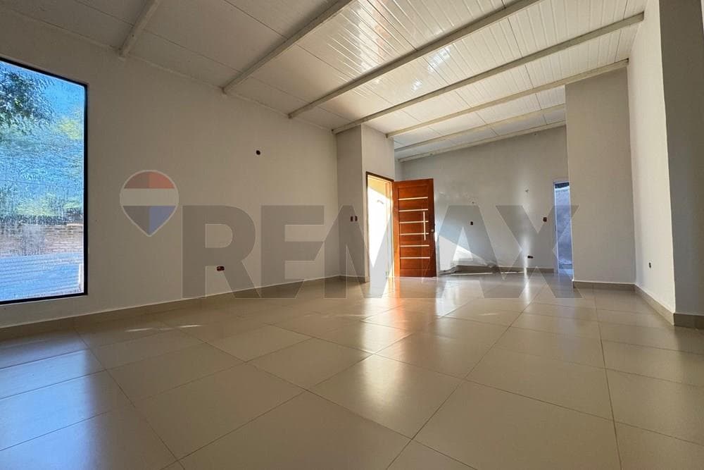 CASA EN VENTA – PUERTO PABLA, LAMBARÉ – 2