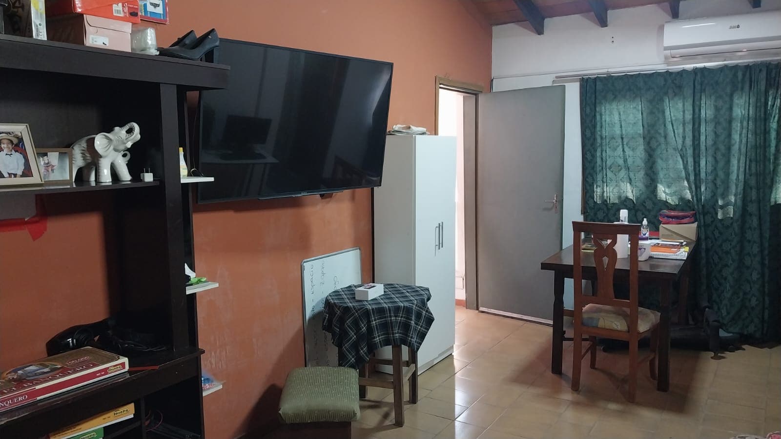 CASA EN LAMBARE Z/ FDO. DE LA MORA Y MÉDICOS DEL CHACO – 2
