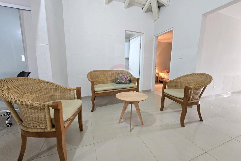 Alquilo Casa Semi Amoblada - Barrio Ycua Sati – 2