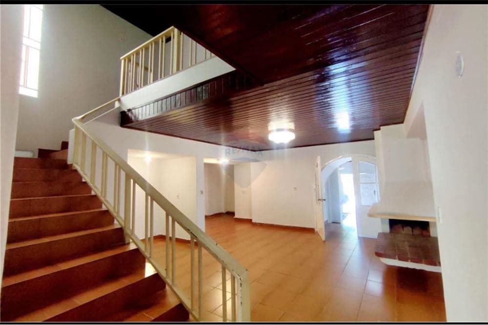 VENDO AMPLIA CASA A REFACCIONAR EN BARRIO NAZARETH – 3