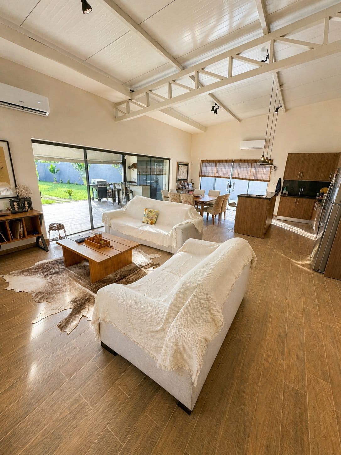 RESIDENCIA EN SURUBÍ’I — ZONA CAMPO DE GOLF – 2