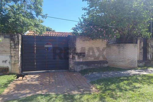 Vendo casa de 4 habitaciones en Loma Pytâ Barrio Las colinas – 3