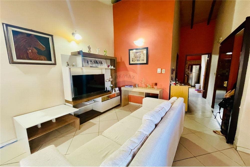 VENDO CASA EN LAMBARE AL LIMITE CON ASUNCIÓN