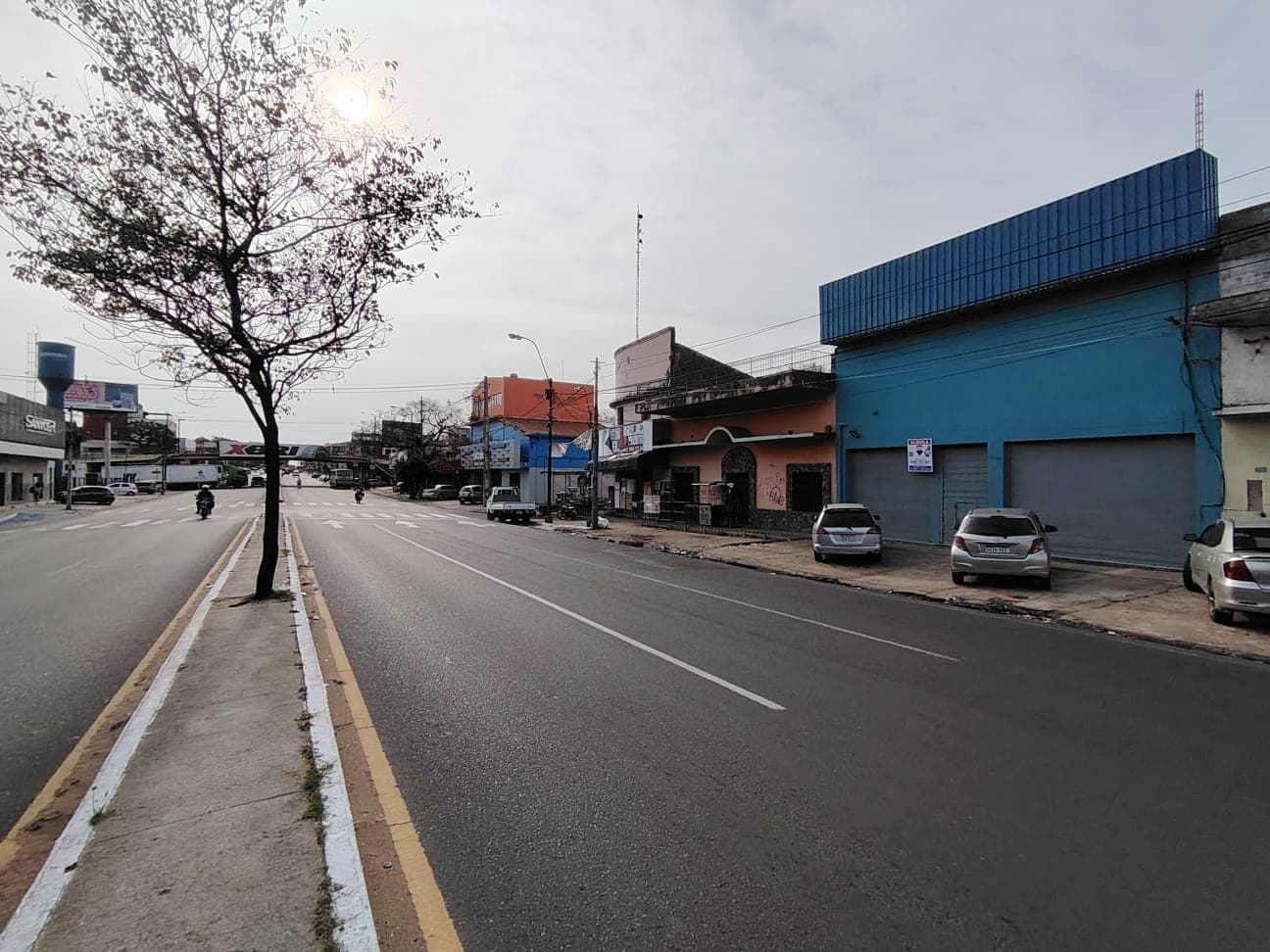 ALQUILO LOCAL COMERCIAL AVENIDA EUSEBIO AYALA. Z.V – 2