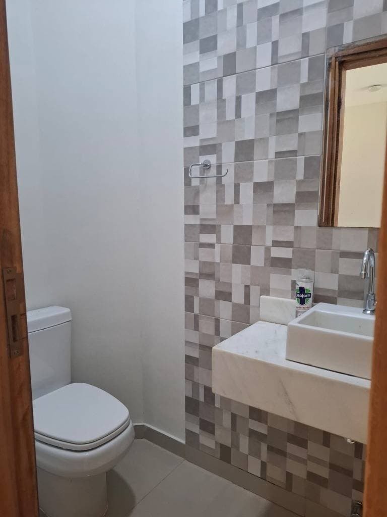 ALQUILO DUPLEX EN BARRIO CERRADO SAN LORENZO - LAGUNA GRANDE – 2