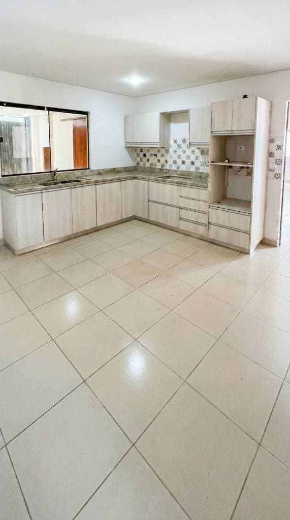 Alquilo Casa Luque - Laurelty (Z/ Av. Andrés Insfran) . ID 54172 – 2