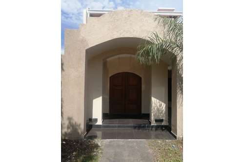 Alquilo Casa Residencial B° Salvador Del Mundo – 3