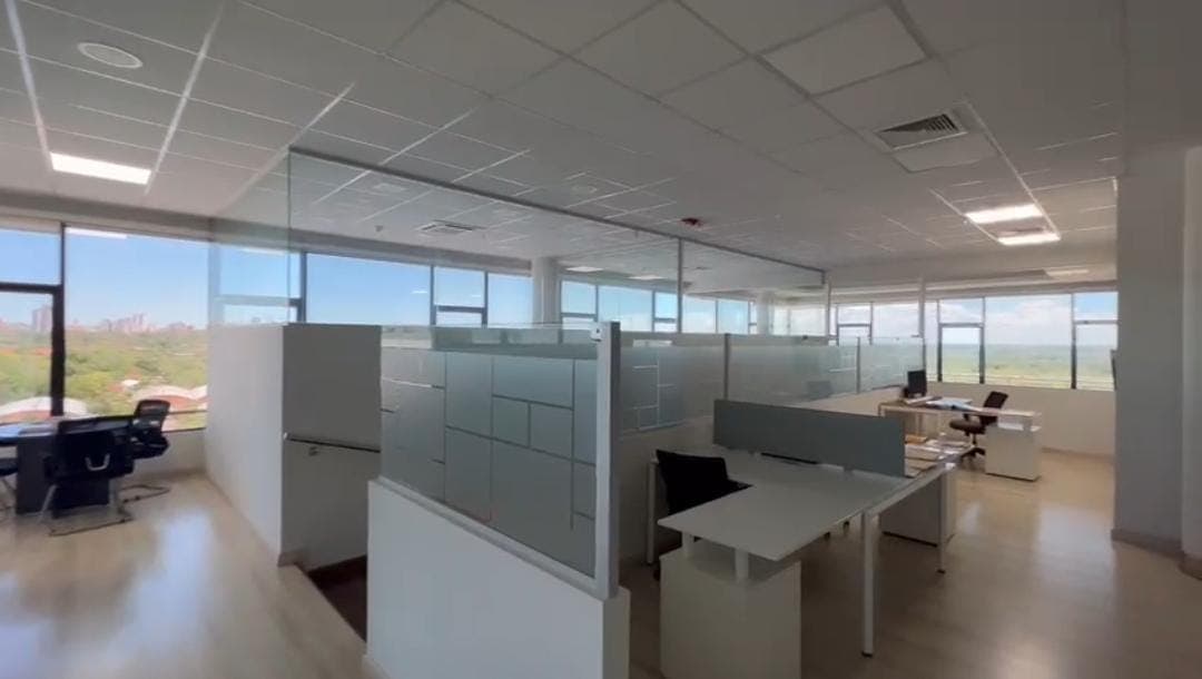 OFICINA EN EDIFICIO CORPORATIVO. ZONA COSTANERA/ARTIGAS EN ALQUILER IMPORTANTE – 2