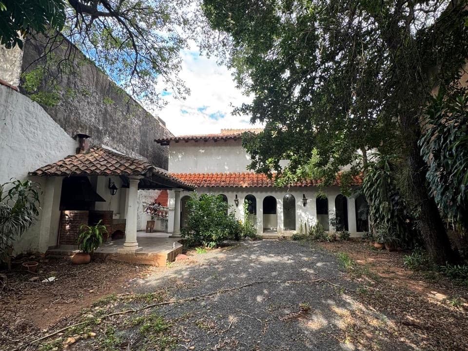 ALQUILO CASA EN CIUDAD NUEVA ASUNCIÓN – 2