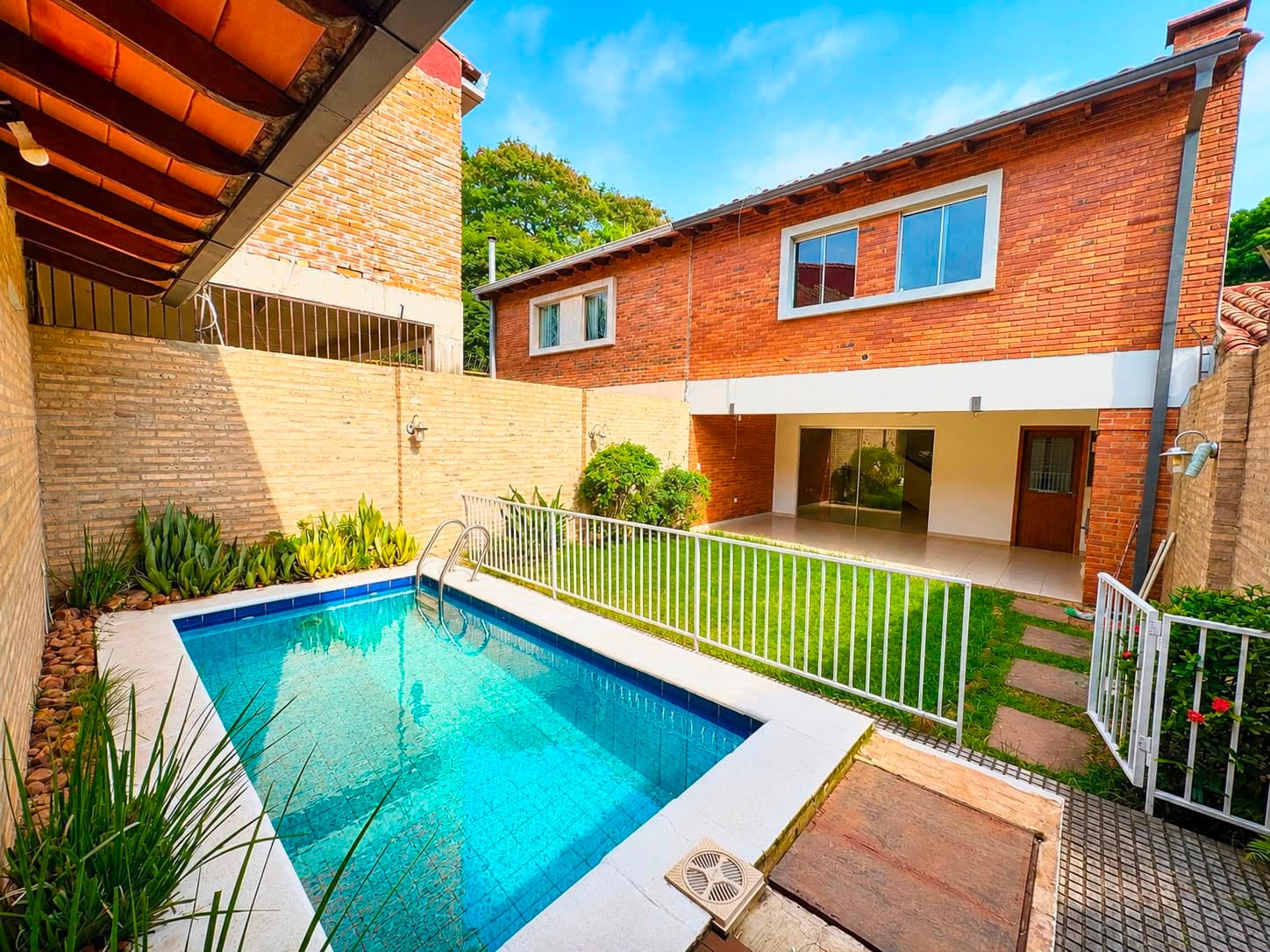 Dúplex en Venta | Zona CIT – Luque (Campo Grande)