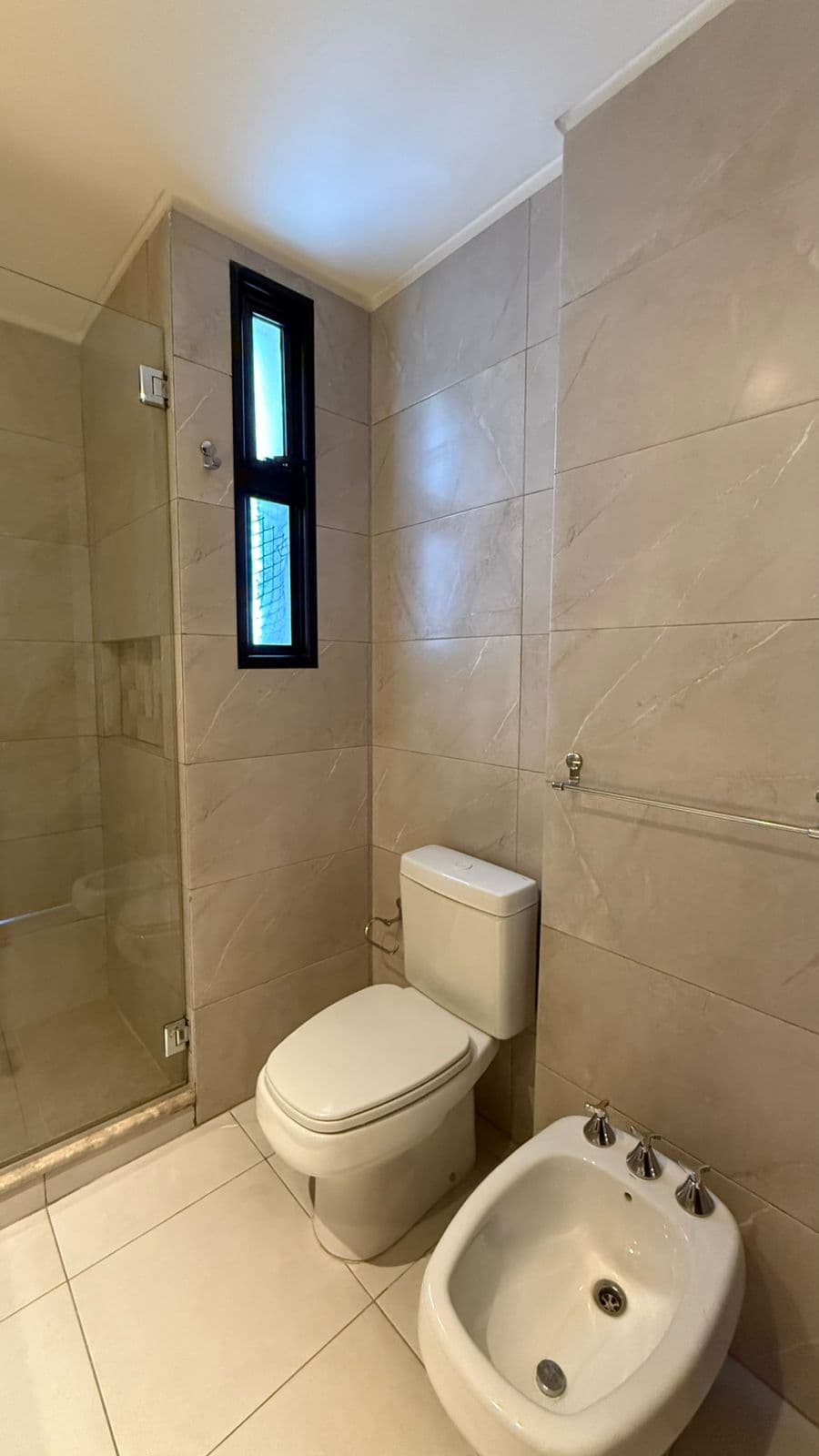 VENDO DEPARTAMENTO DE DOS DORMITORIOS EN BARRIO LAS MERCEDES – 2