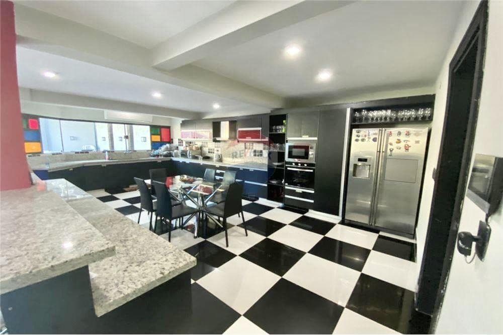 Residencia en Venta en Lambaré – 3