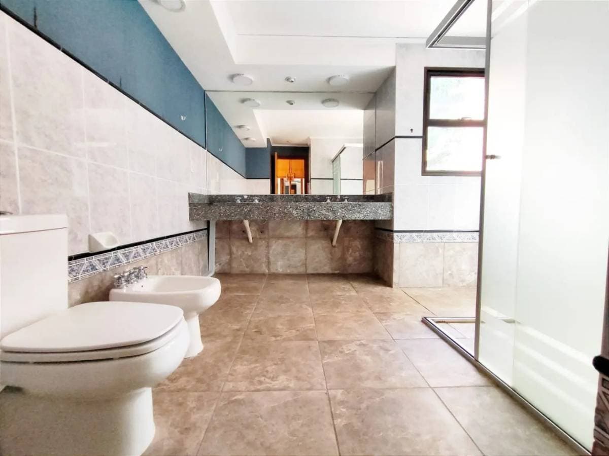 VENDO CASA SOBRE MOLAS LÓPEZ CON RENTA – 3