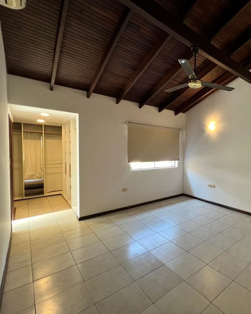 ALQUILER EN VILLA AURELIA – 3