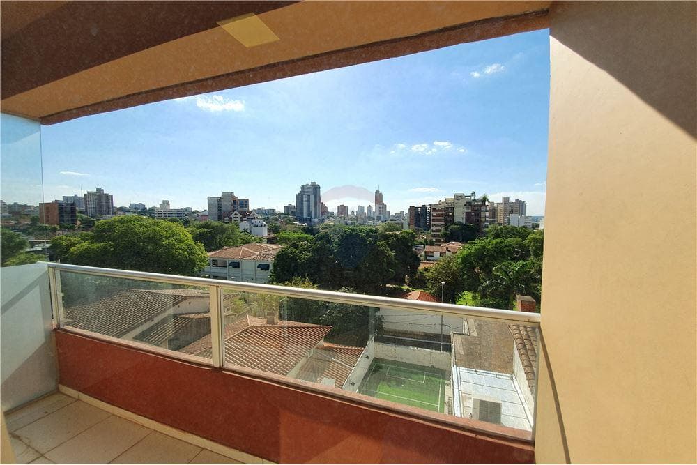Impecable departamento en LAS MERCEDES – 3
