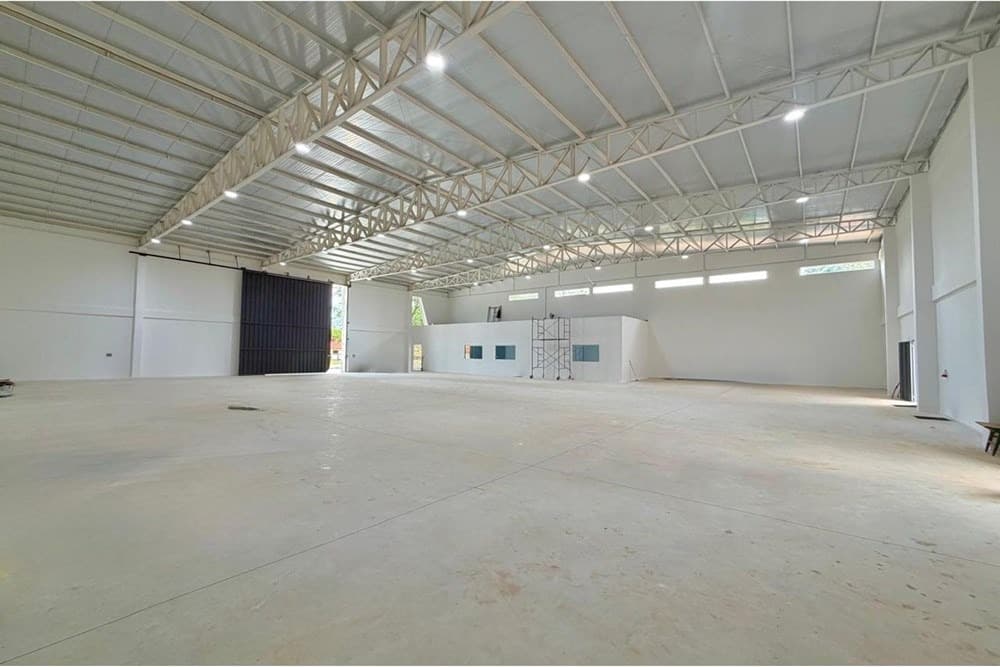 ALQUILO DEPOSITO DE 720 M2 A ESTRENAR EN MARIANO ROQUE ALONSO – 3