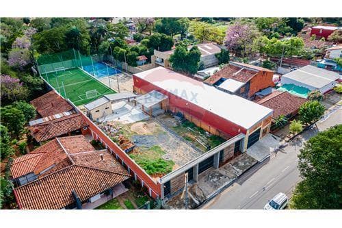 Terreno de 2.050 m2 en Lambaré - 20m sobre Asfalto - Ideal para Inversión
