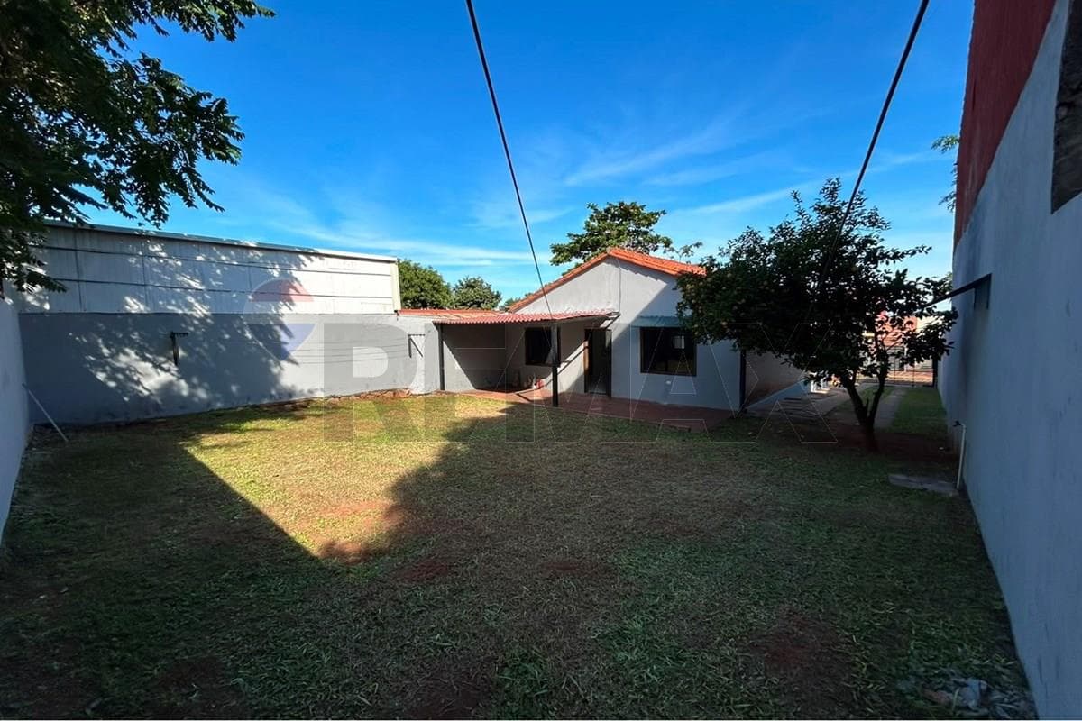 ALQUILO CASA EN SAN LORENZO – 3