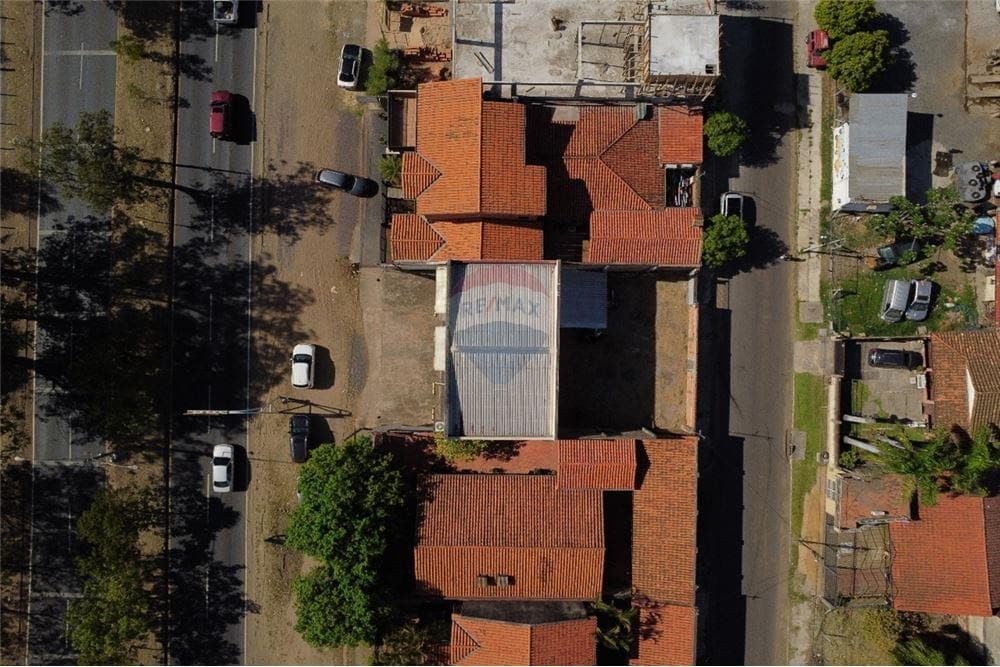 Exclusivo Showroom con Oficinas – Ubicación Estratégica en Asunción – 2