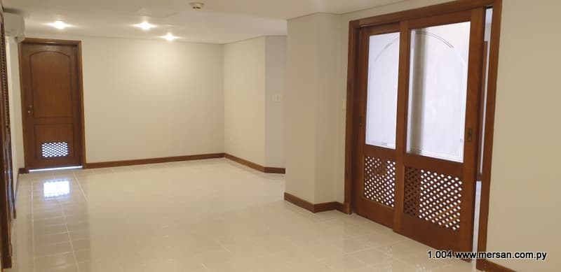 Amplio Departamento 3 Suites - B° Las Mercedes Zona Ande (CóD. 1004)