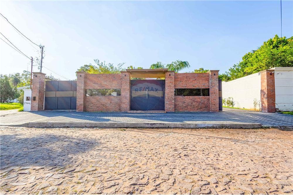 VENDO RESIDENCIA A METROS DEL YACHT Y GOLF CLUB – 2