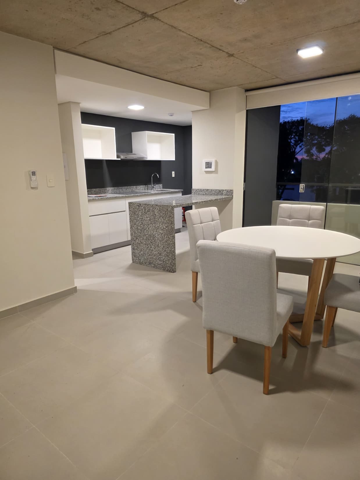 ALQUILO – Departamento a estrenar de 2 dormitorios en INSIGNIA 06, zona CIT – 3