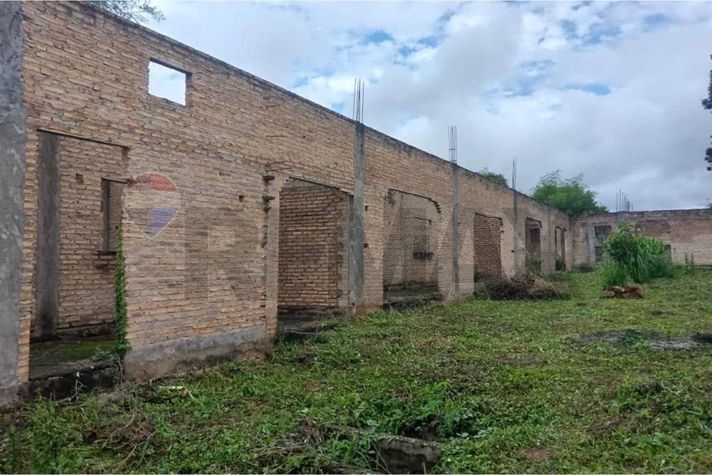 EN VENTA TERRENO EN ESQUINA - CAPIATA – 2