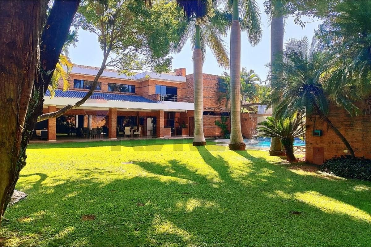 VENDO RESIDENCIA DE LUJO EN MCAL ESTIGARRIBIA – 2