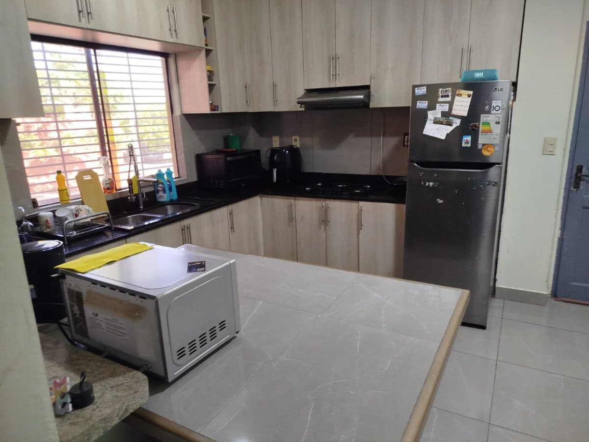 VENDO DUPLEX 3 DORMITORIOS EN BARRIO SAN VICENTE – 3