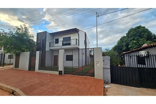 Casa-Venta-4 de octubre c/ Diego Fariña, Capiata, Central