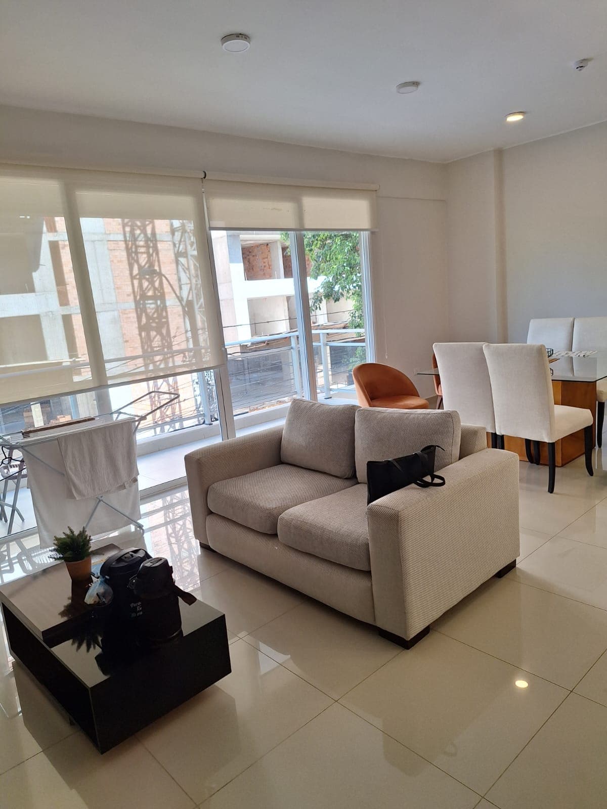 Alquilo Moderno Dpto Amoblado de 2 Habit en Villa Morra – 2