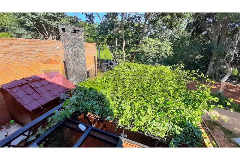 EN VENTA FULL AMOBLADA - AREGUA – 3