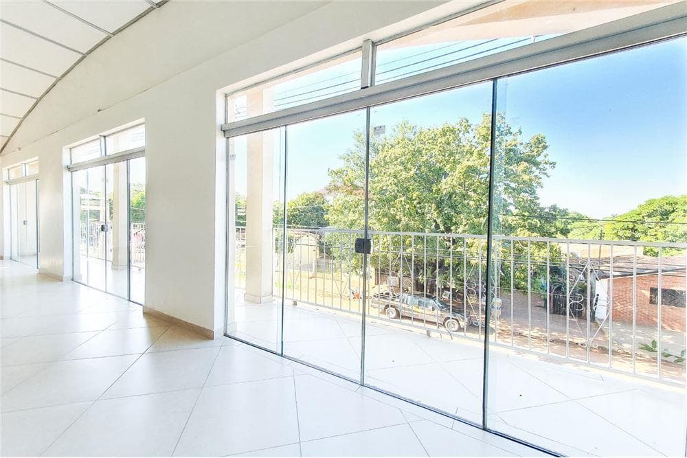 ALQUILO DEPOSITO CON SHOW ROOM EN SAN LORENZO – 3