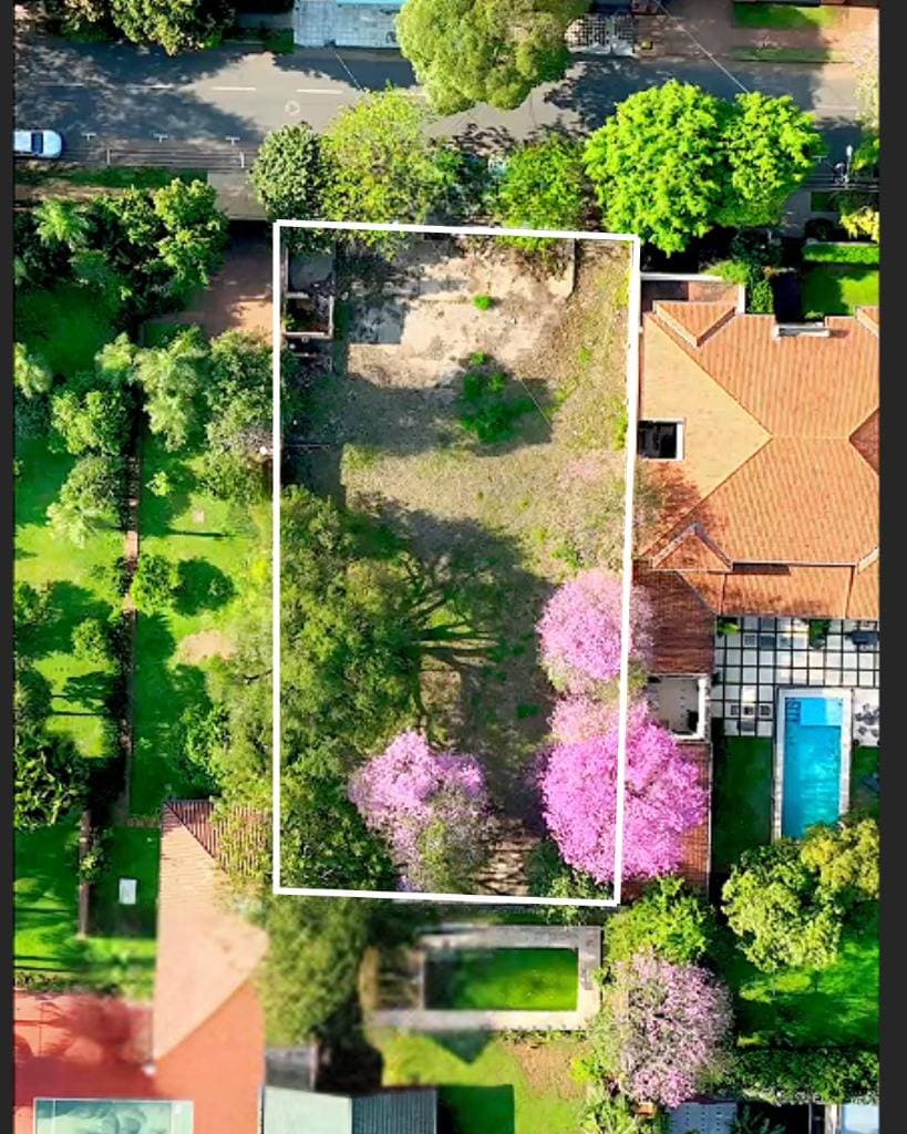 AMPLIO TERRENO EN VENTA – BARRIO HERRERA