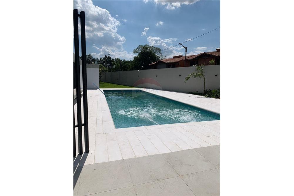 DEPARTAMENTO EN ALQUILER EN LUQUE