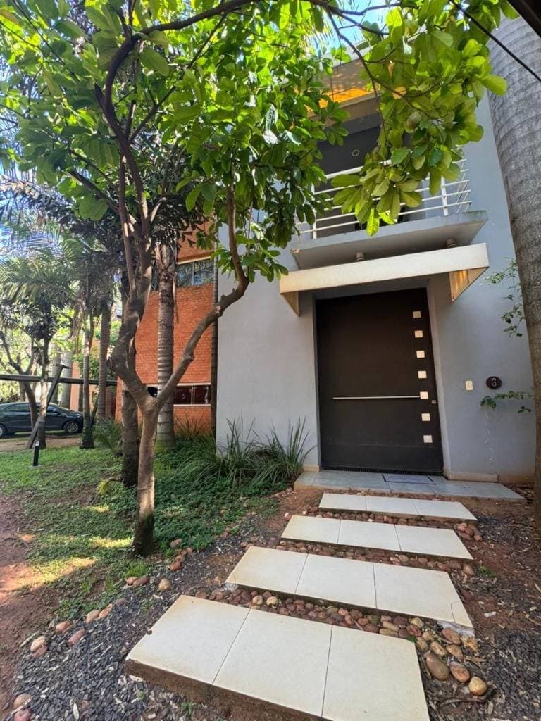 Alquilo hermosa casa en Condominio Botánica V – 2