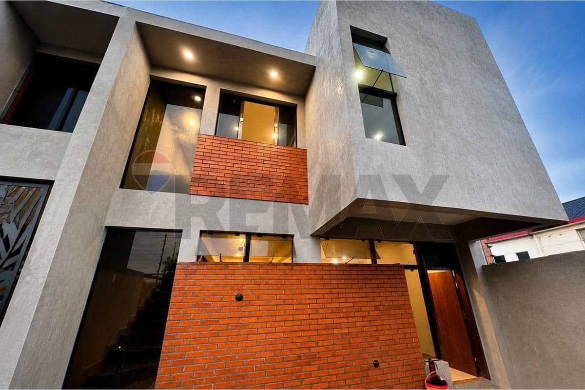 HERMOSO Dúplex en venta Lambaré