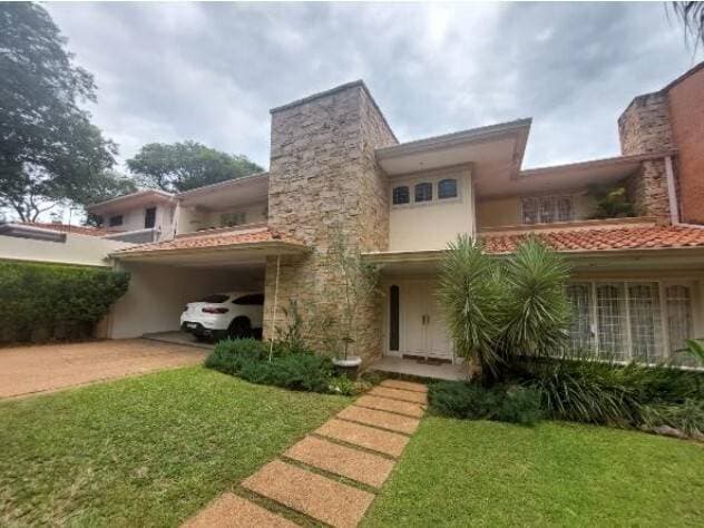 RESIDENCIA EN VENTA | BARRIO LAS LOMAS