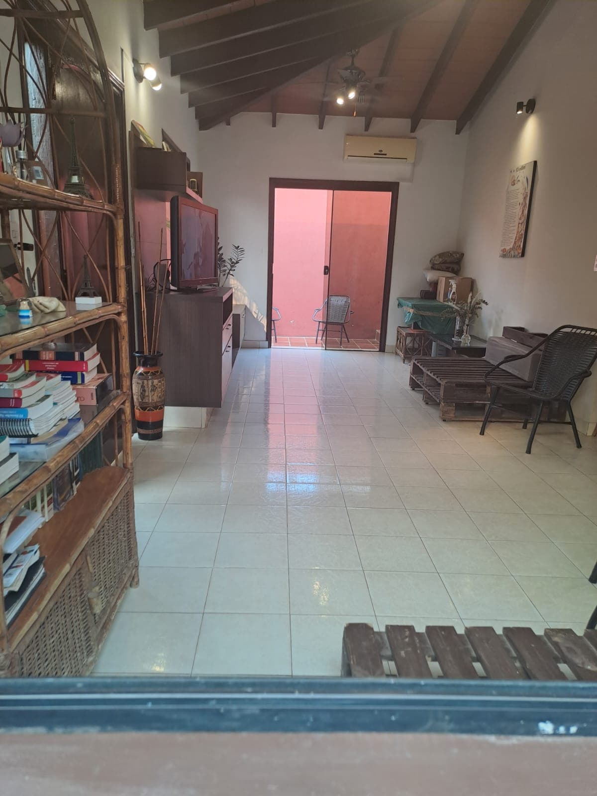 EN VENTA HERMOSA VIVIENDA – 3