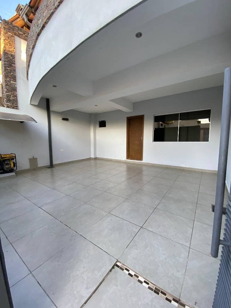 Alquilo Dúplex amobaldo en Barrio Tacumbú - Asunción. – 2