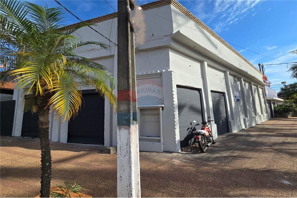 ESQUINA DE OPORTUNIDAD: VENDO PROPIEDAD EN LAMBARÉ – 3